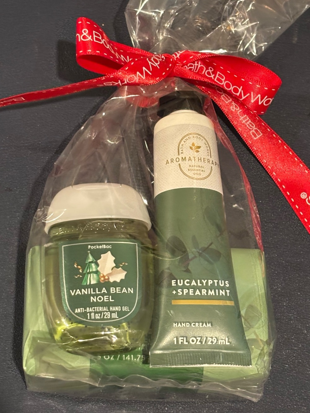 Vanilla Bean Noel and Eucalyptus Spearmint gift set